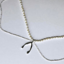 Load image into Gallery viewer, WISHBONE PEARL NECKLACE